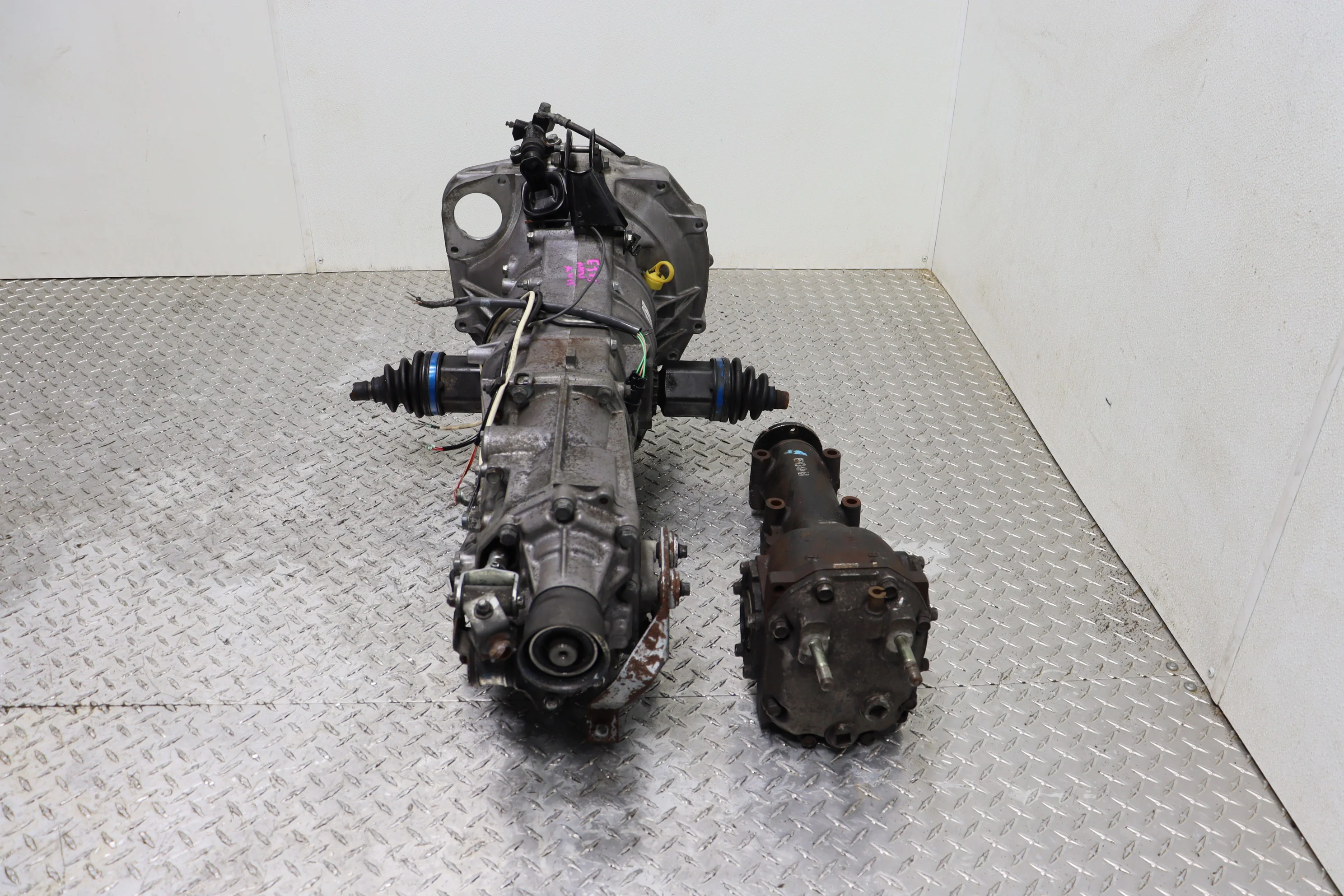 1999–2005 Subaru Legacy Outback Impreza 2.5L AWD Manual Transmission Non-Turbo OEM 5-Speed - Image 9