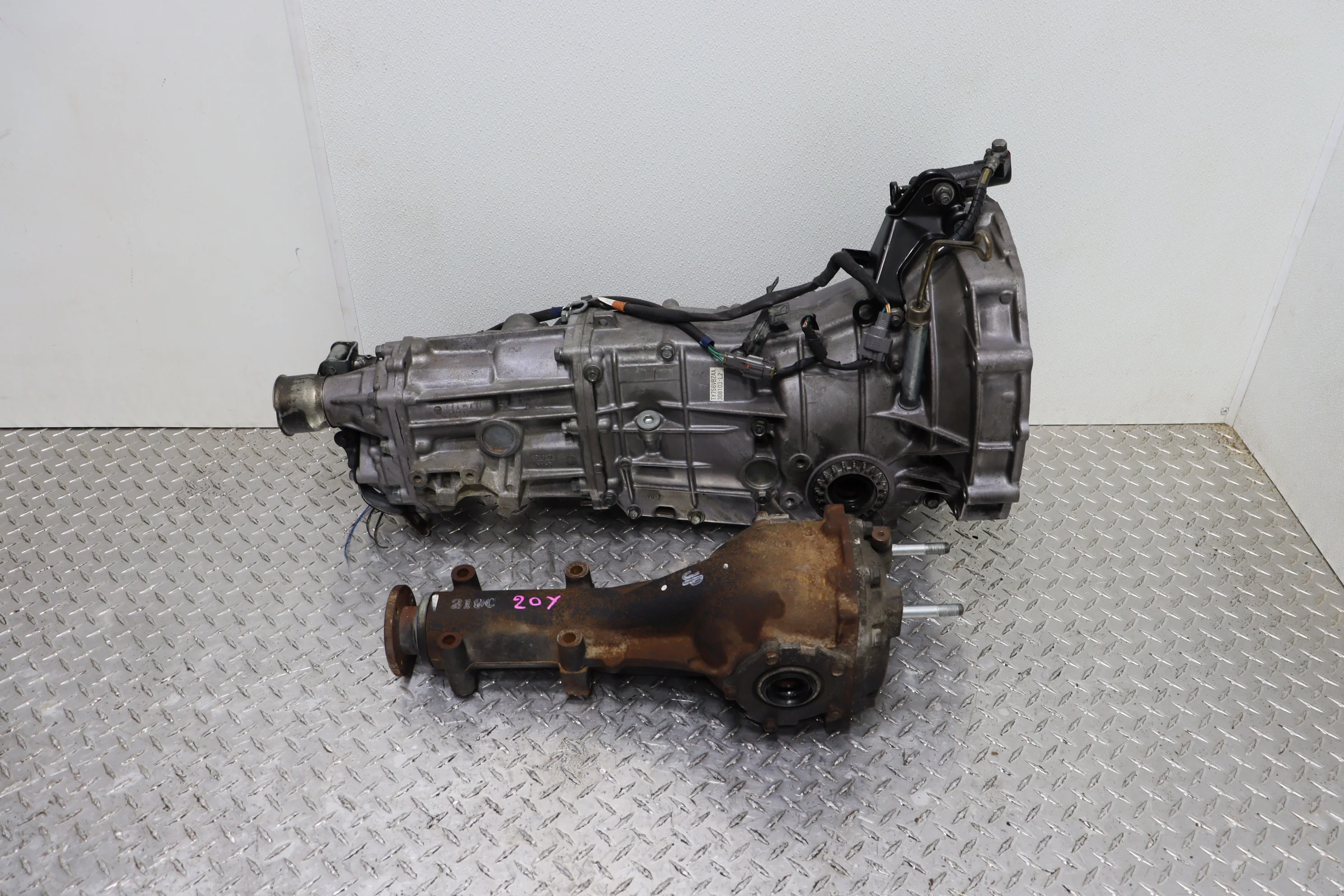 2007–2012 Subaru Forester XT 2.5L Turbo 5-Speed Manual Transmission JDM OEM AWD - Image 10