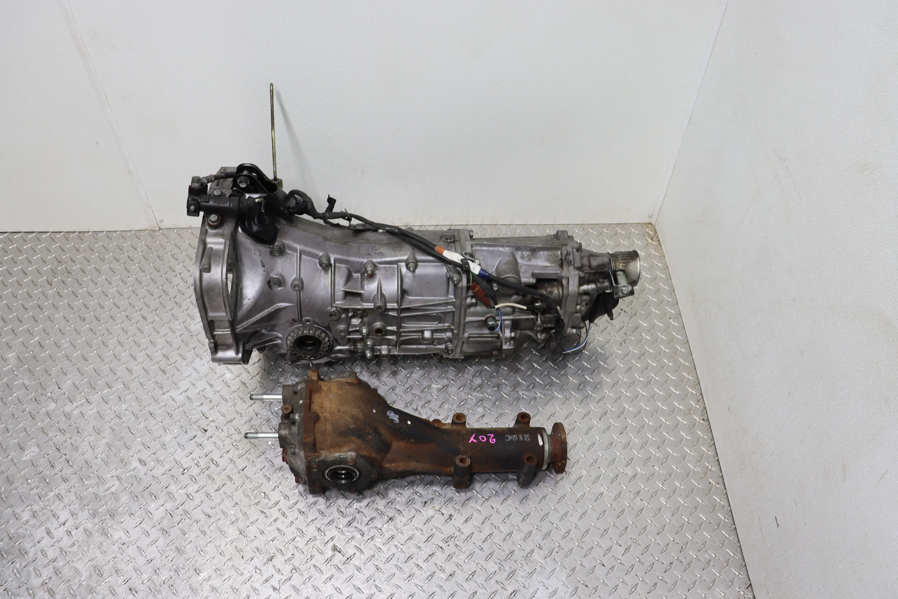 2007–2012 Subaru Forester XT 2.5L Turbo 5-Speed Manual Transmission JDM OEM AWD - Image 7