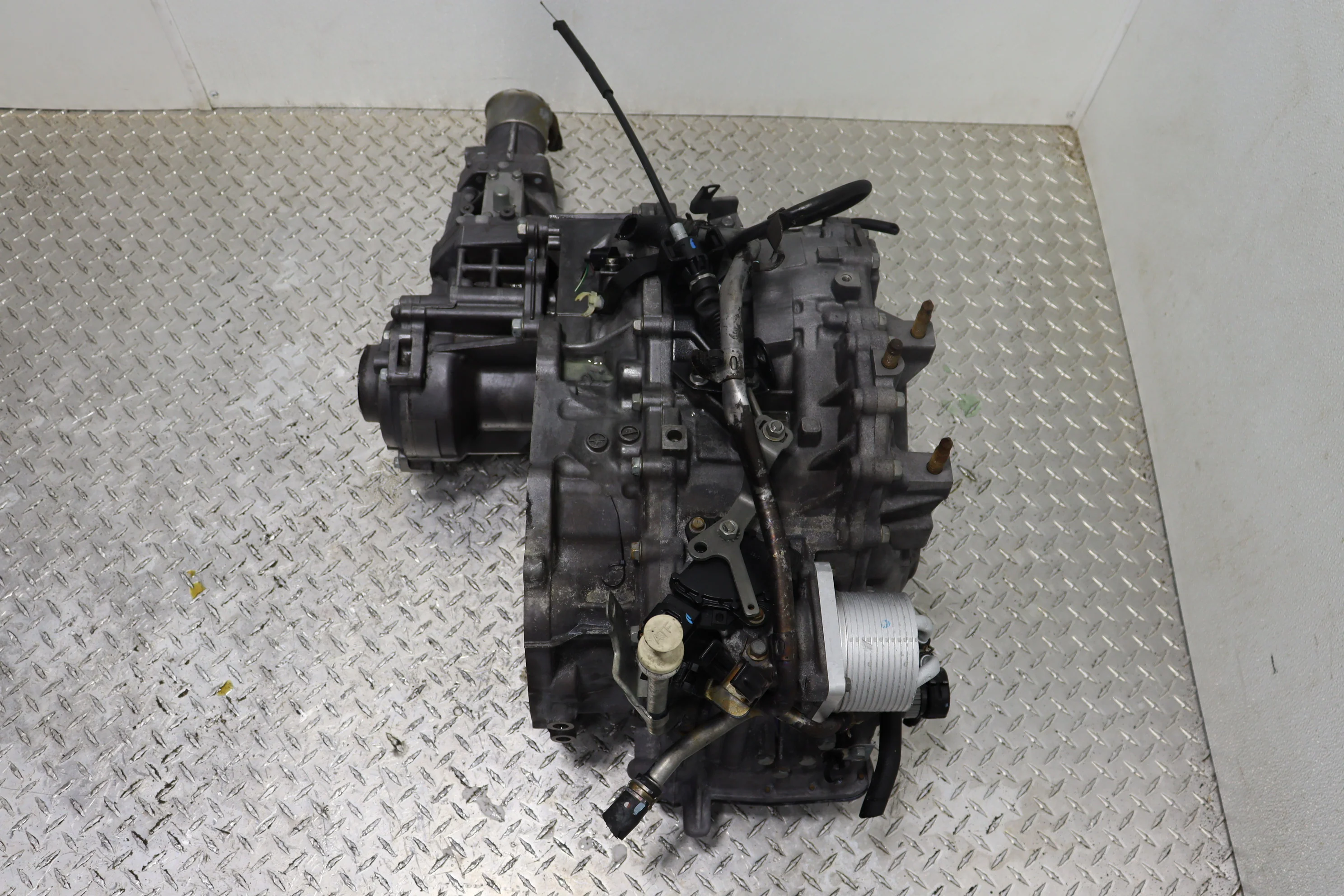 2008 2009 2010 2011 2012 Mitsubishi Outlander 2.4L AWD CVT Automatic Transmission & Transfer Case JDM 4B12 - Image 4