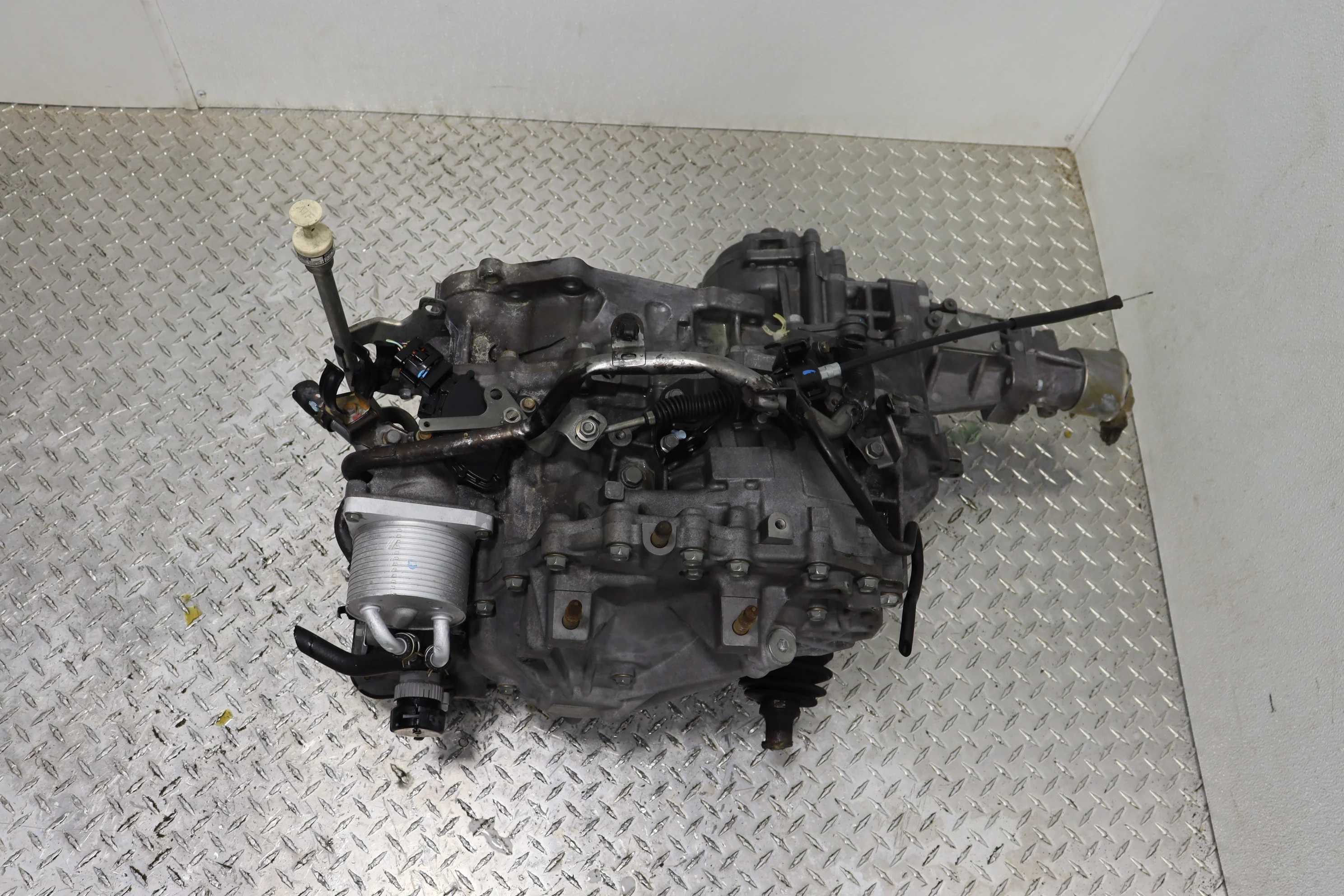 2008 2009 2010 2011 2012 Mitsubishi Outlander 2.4L AWD CVT Automatic Transmission & Transfer Case JDM 4B12 - Image 7