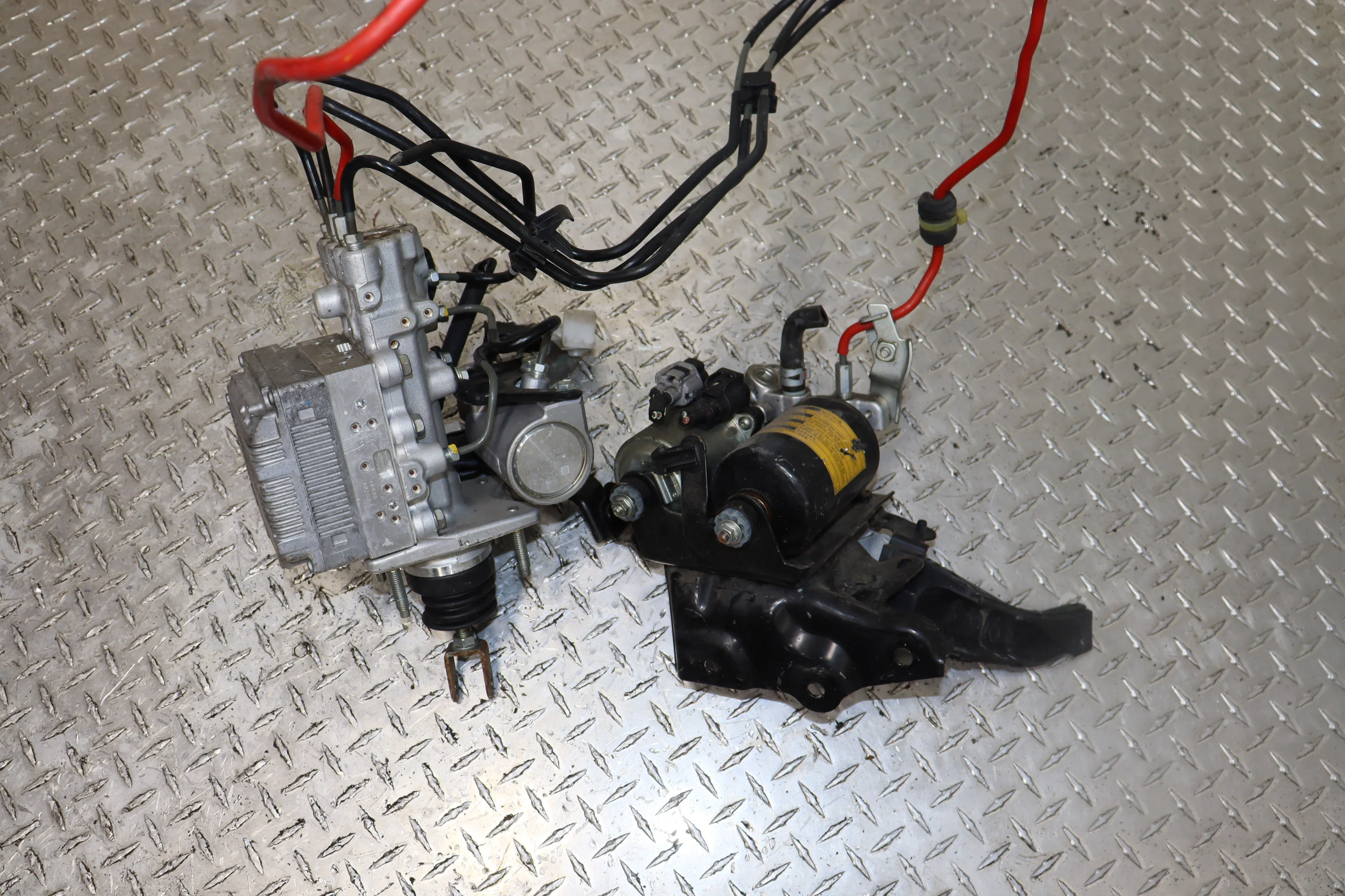 2010 2011 2012 2013 2014 2015 Toyota Prius Hybrid ABS Pump Anti-Lock Brake System OEM 47210-47310 - Image 8