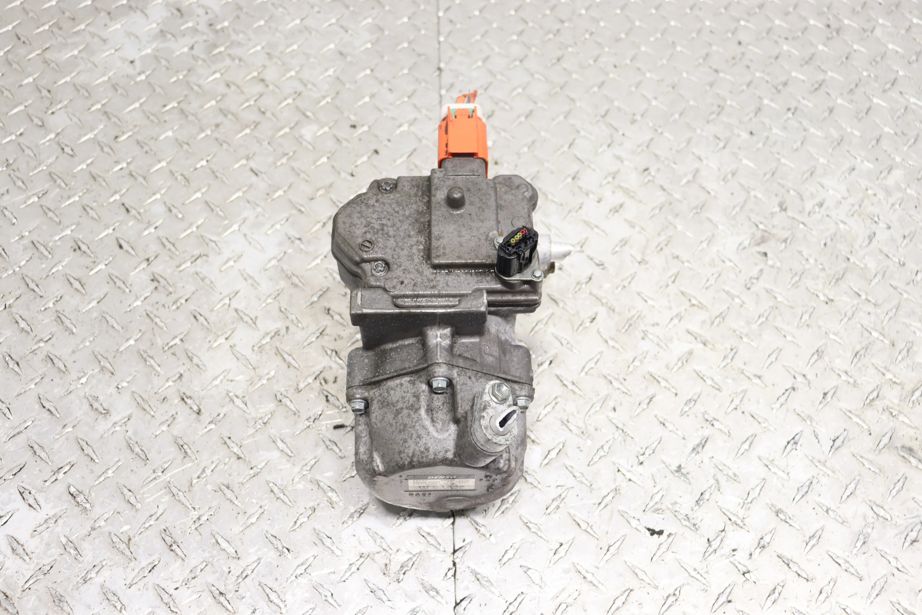 2010–2015 Toyota Prius OEM A/C Compressor Denso – Imported from Japan with 90 Days Warranty - Image 4