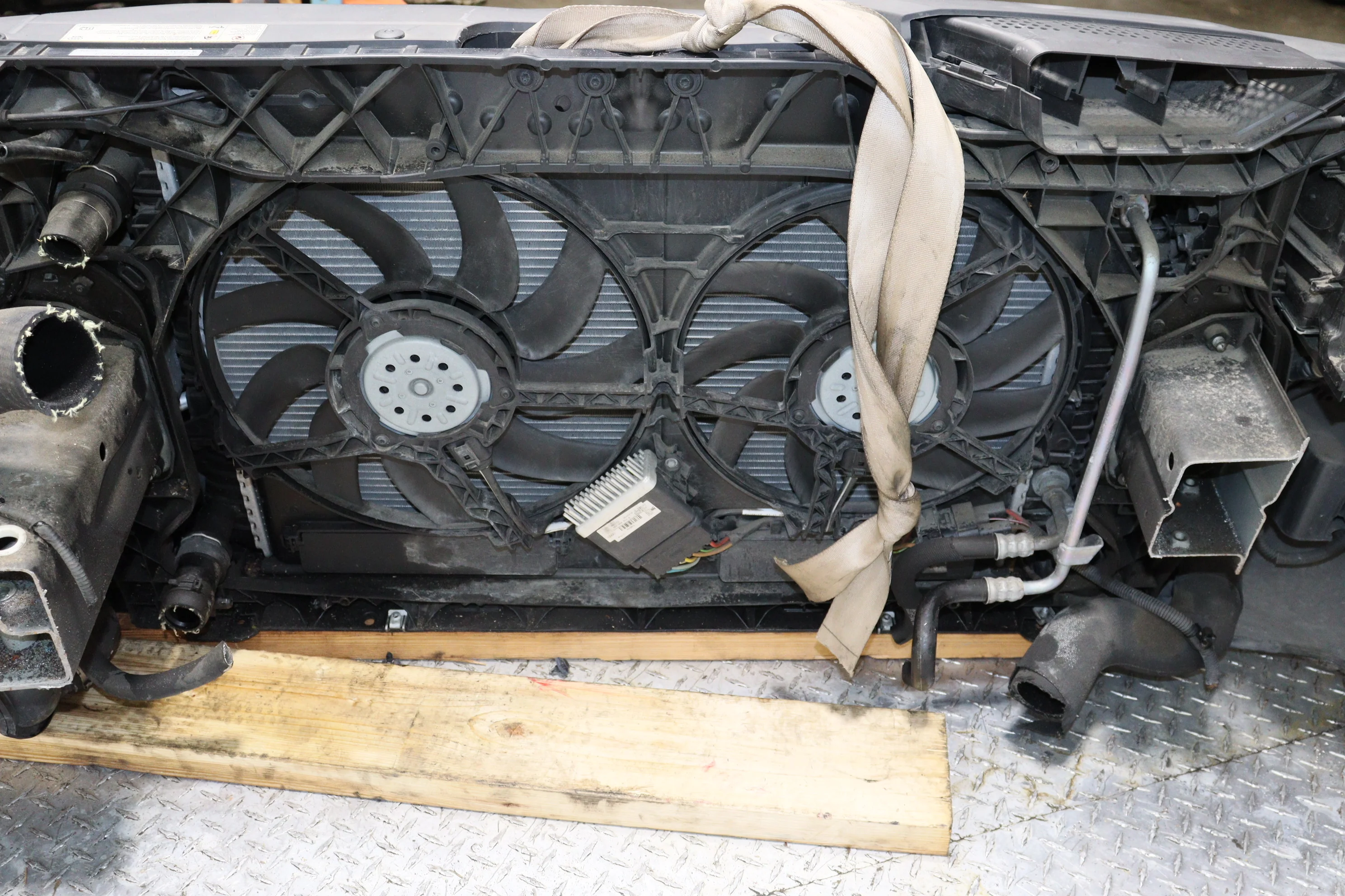 2013-2016 Audi A4 OEM Complete Front End Nose Cut - Image 7
