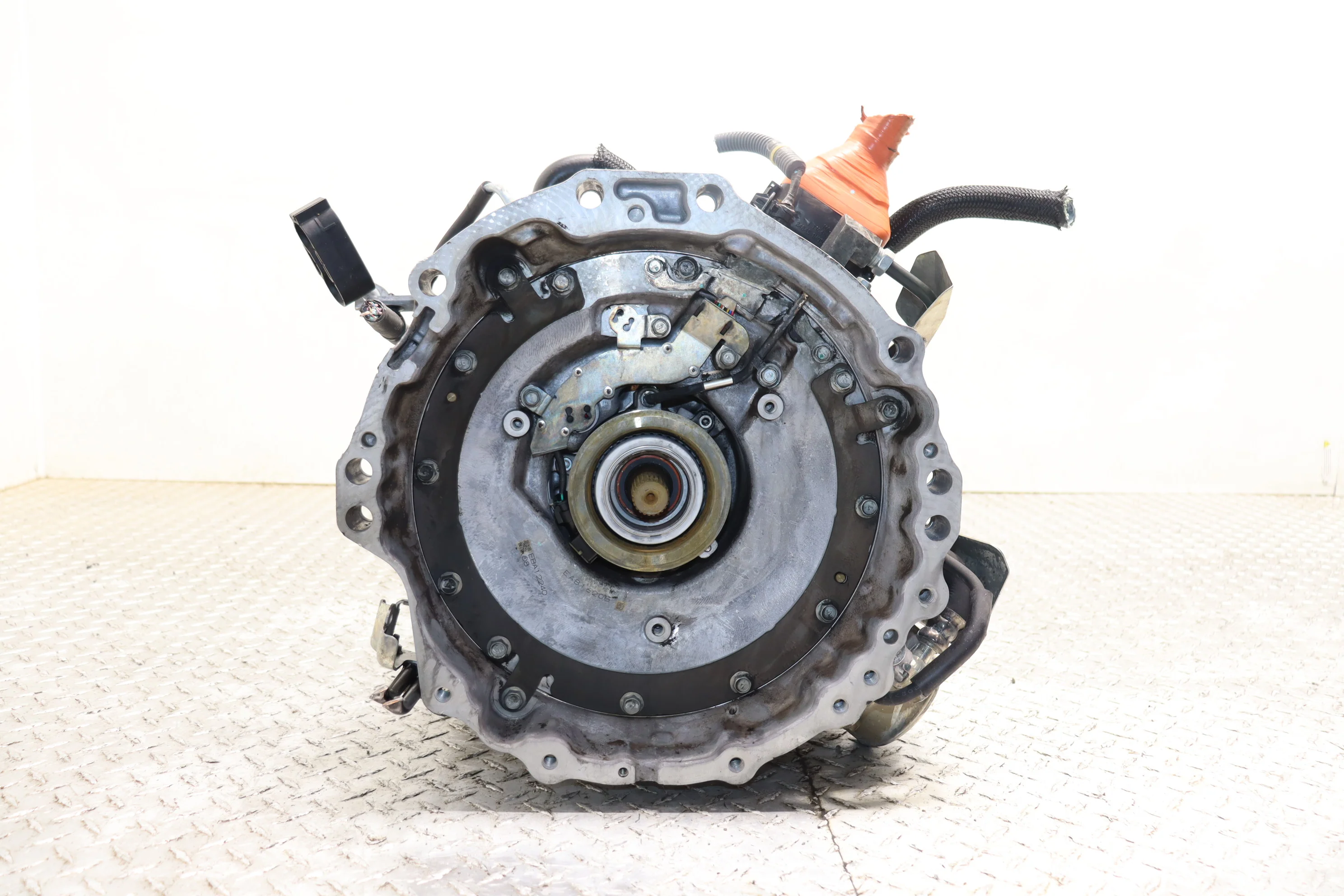 2014–2018 INFINITI Q70 Hybrid OEM Automatic Transmission 3.5L AWD Assembly - Image 3