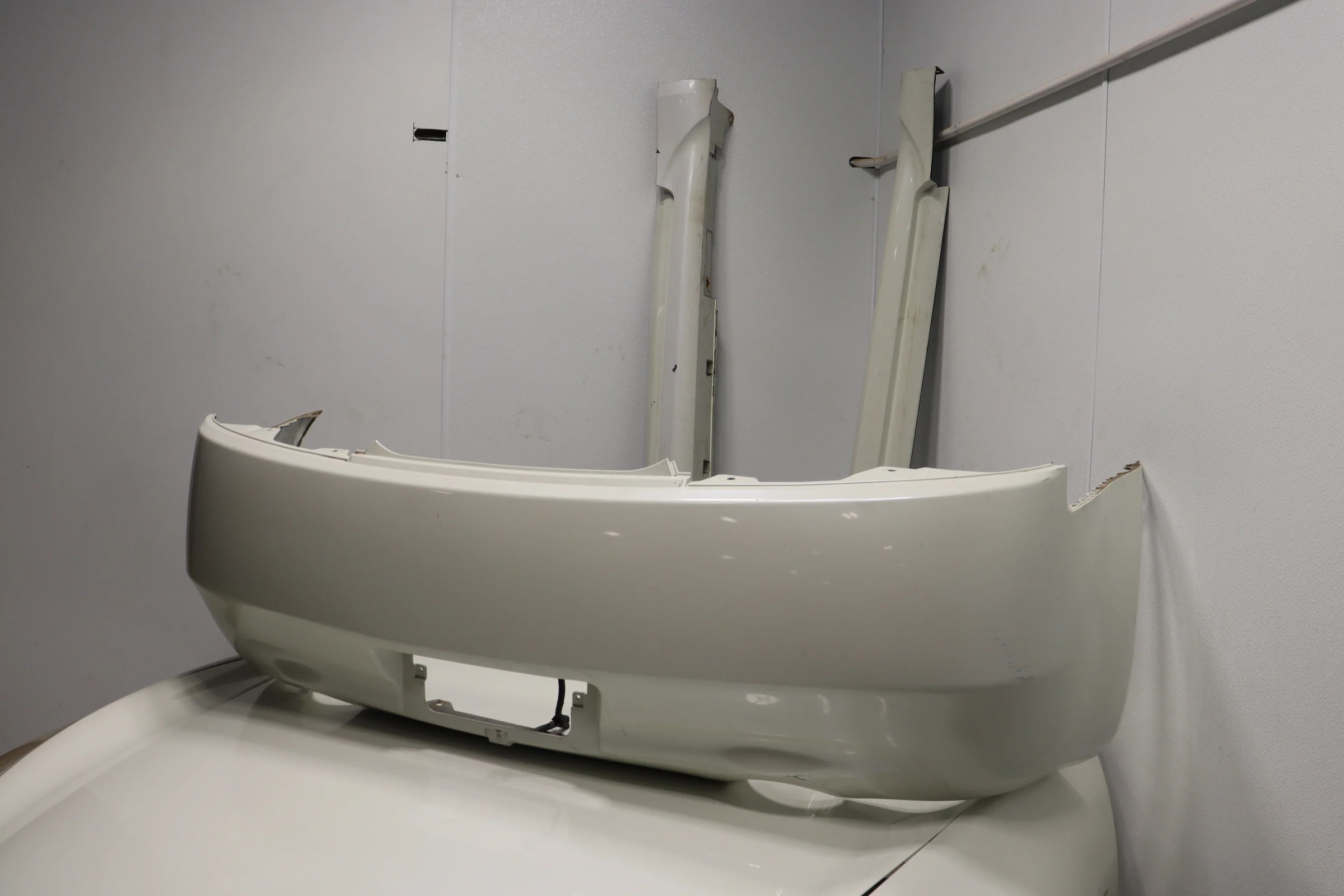 2008-2013 Infiniti G37S Coupe Complete Rear End Assembly Rear Bumper Trunk Lid Tail Lights OEM - Image 8