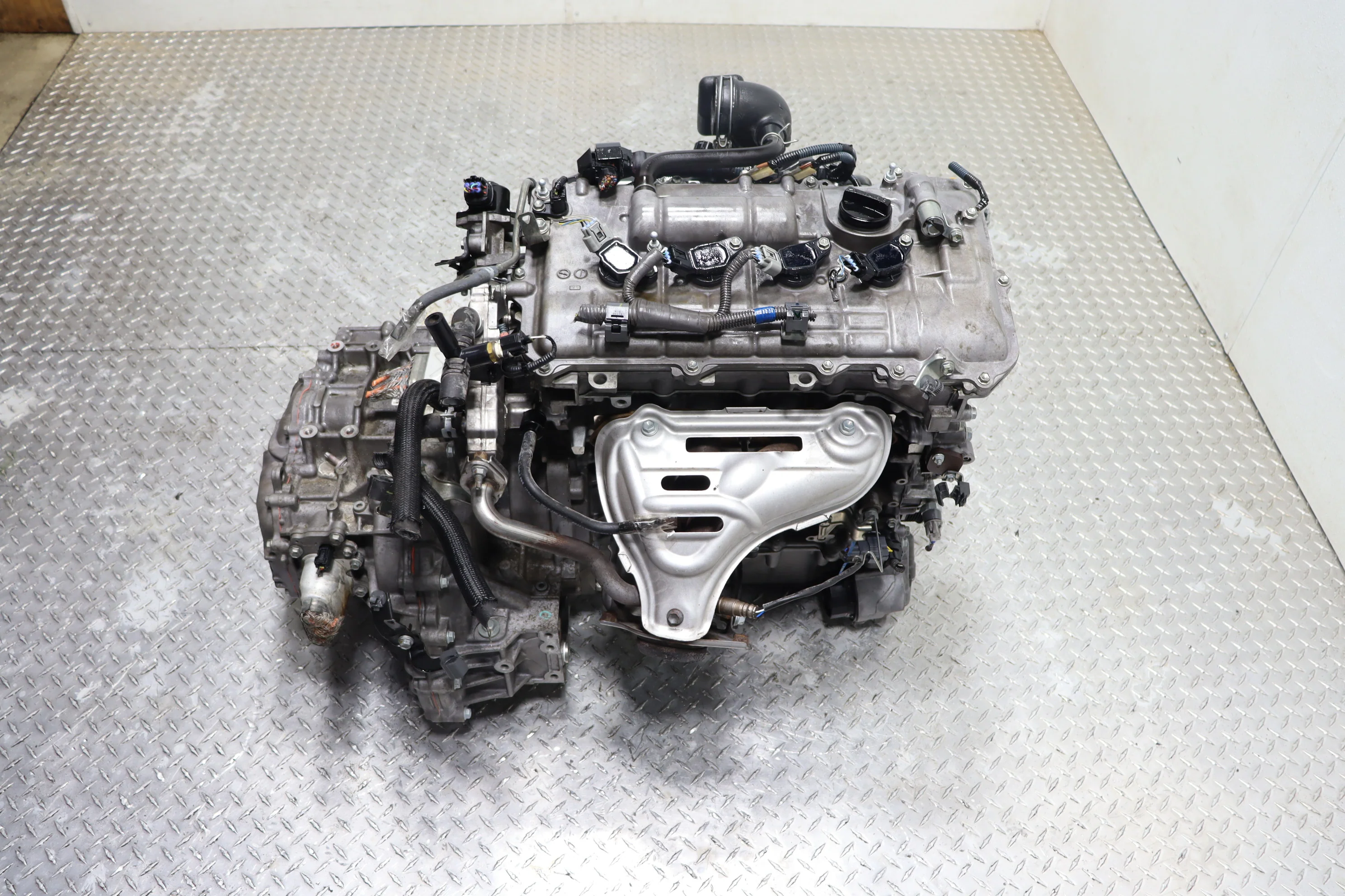 JDM 2010–2015 Toyota Prius 1.8L 2ZR-FXE Hybrid Engine with Automatic Transmission - Image 6