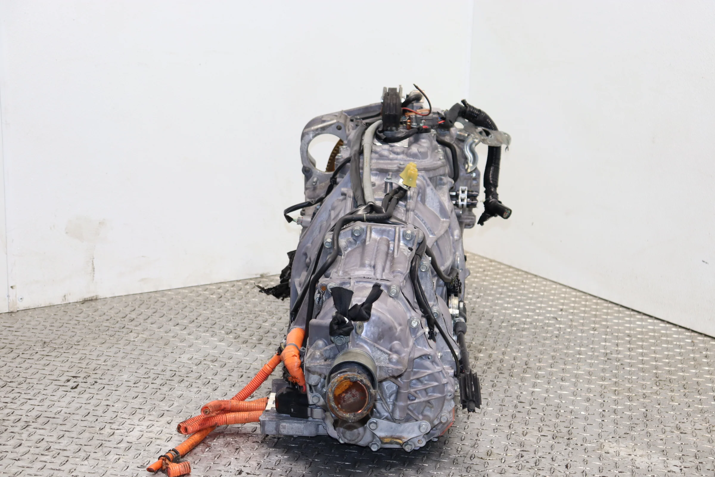 2014–2017 Subaru XV Crosstrek Hybrid Automatic Transmission AWD JDM OEM - Image 4