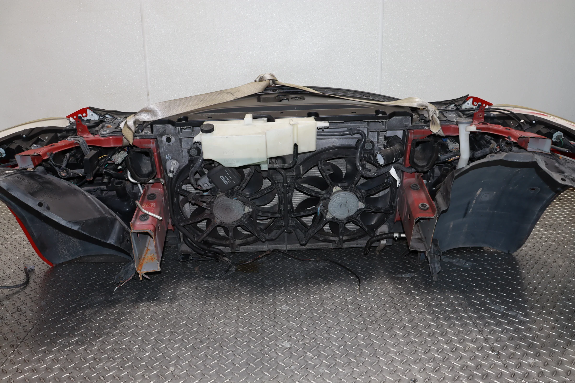 JDM NISSAN SKYLINE 370GT INFINITI G37 COUPE COMPLETE FRONT END NOSE CUT AND REAR ASSEMBLY - Image 8
