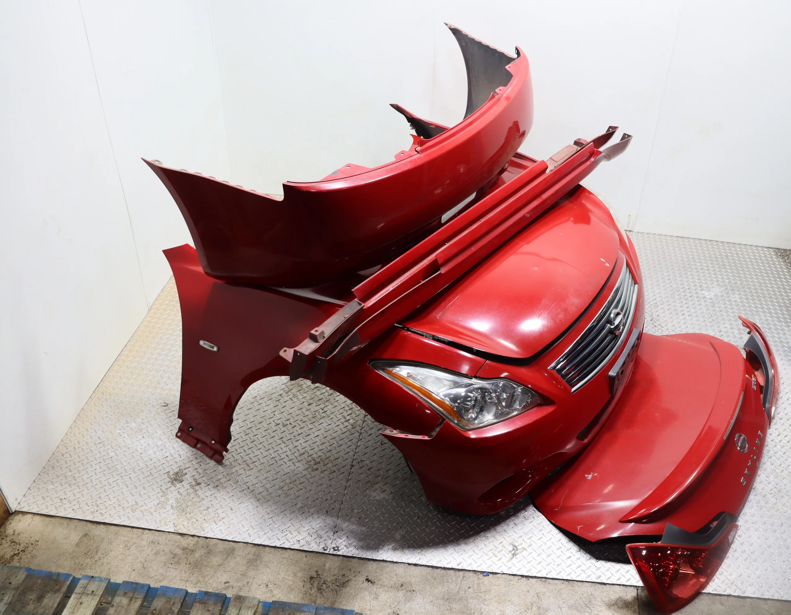 JDM Nissan Skyline 370GT Infiniti G37 Coupe Complete Rear End Assembly Rear Bumper Trunk Lid Tail Lights OEM - Image 5
